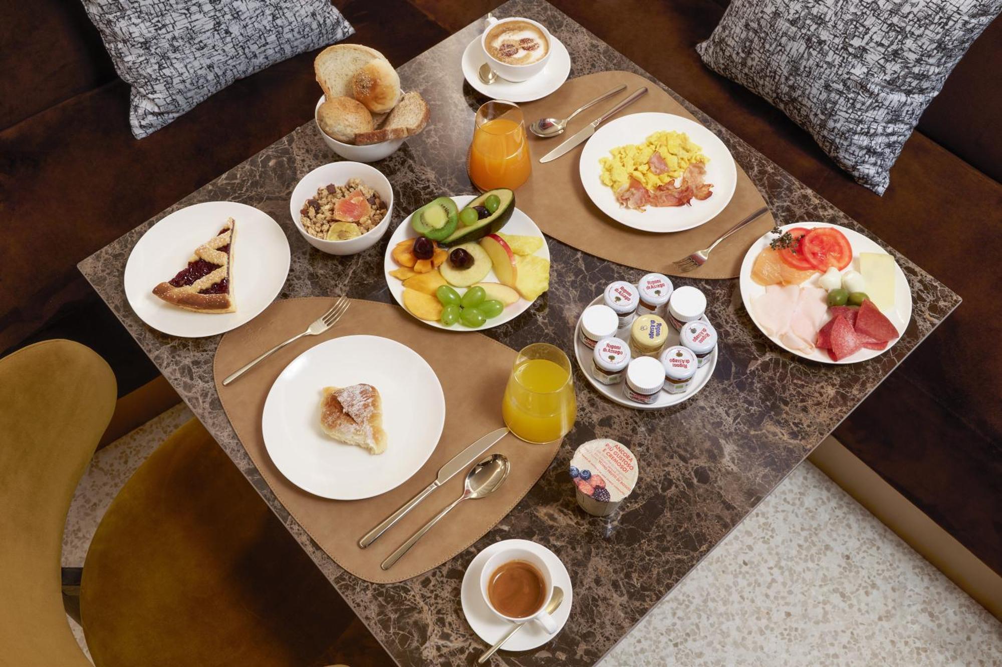 Hotel Borghese Contemporary Roma