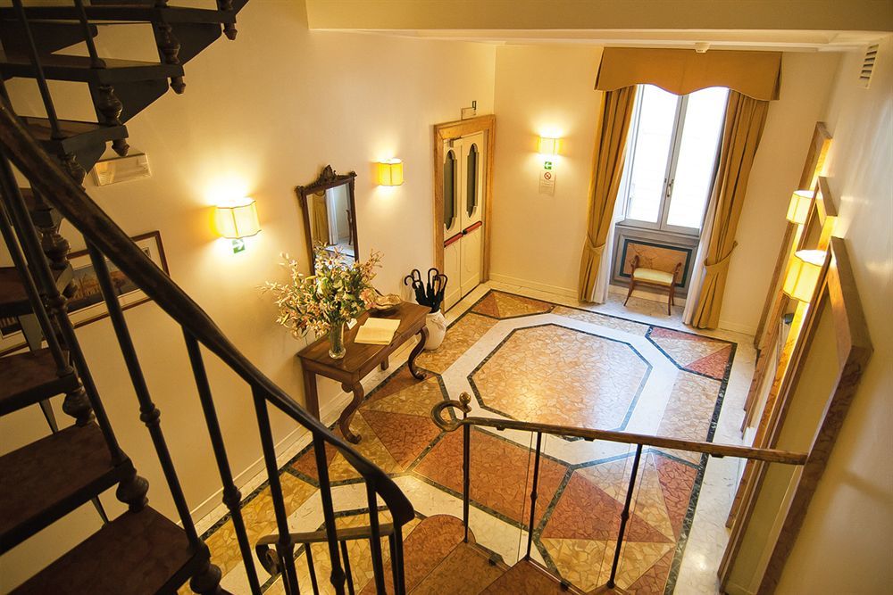 Borghese Contemporary 4* Roma